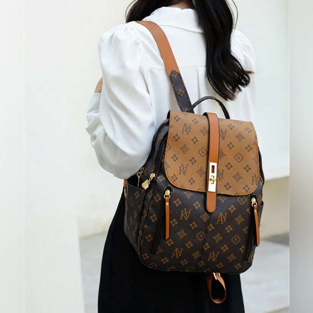 New Elegant Backpack - Picture 1 of 11
